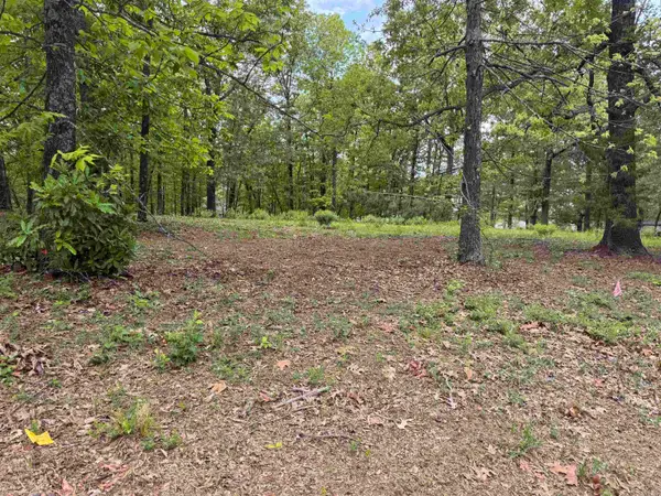 402 Forest Lake, Texarkana, TX 75503