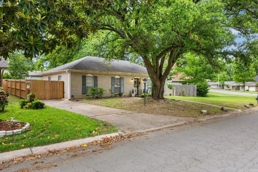 44 Warwick Road, Little Rock, AR 72205 - #2