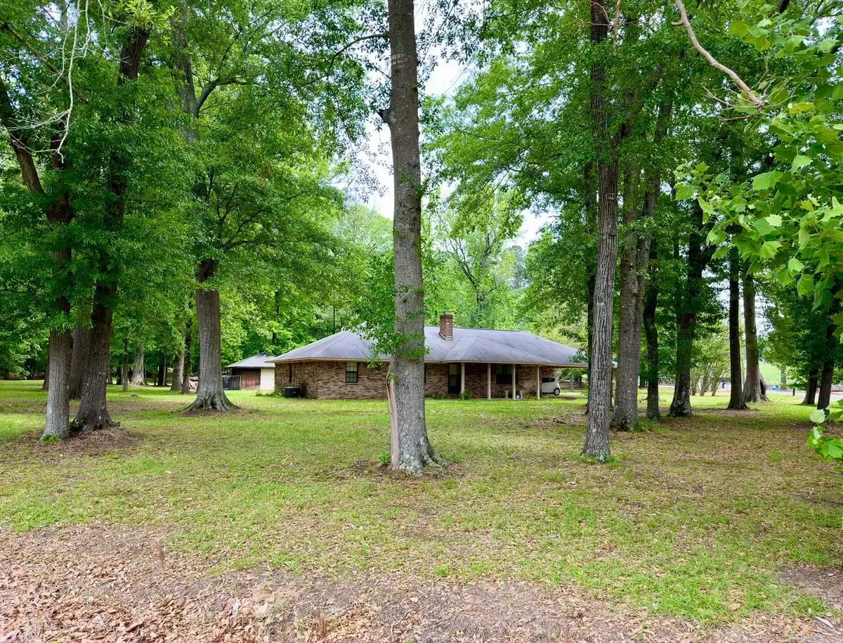 901 N 15th Street, Arkadelphia, AR 71923 - #1