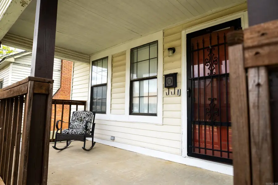 315 W Matthews Avenue, Jonesboro, AR 72404 - #2
