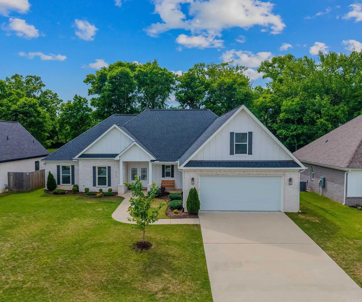 5112 Castaway Bay Dr, Benton, AR 72019 - #1
