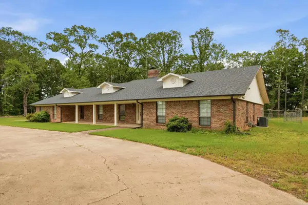 38 Garrett Lane, Greenbrier, AR 72058