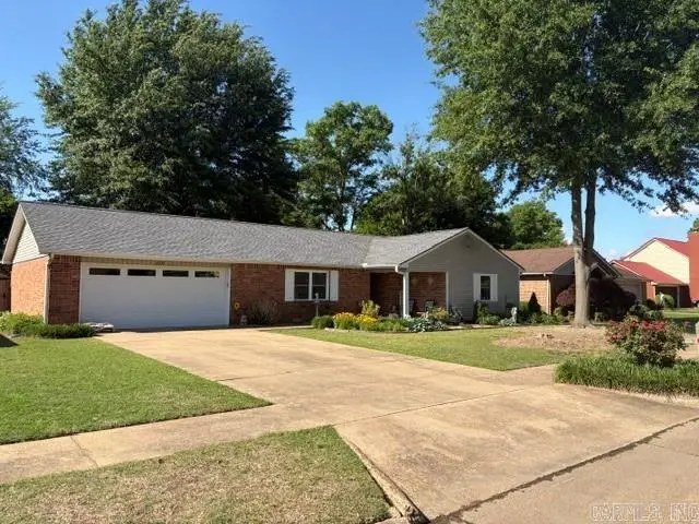 1121 E Mayfair Lane, Blytheville, AR 72315 - #2