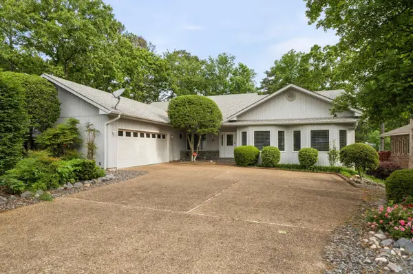 18 Fastota Lane, Hot Springs Village, AR 71909