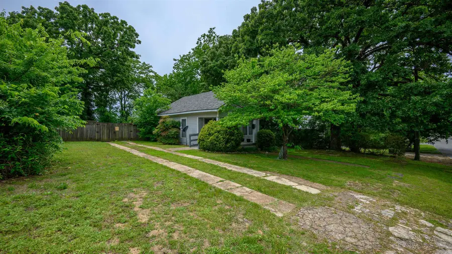 856 Broad Street, Batesville, AR 72501 - #3