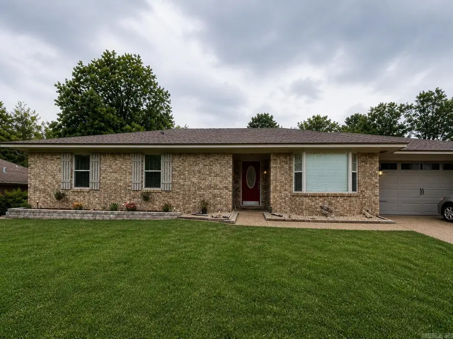 105 Elfen Glen St, Van Buren, AR 72956 - #2