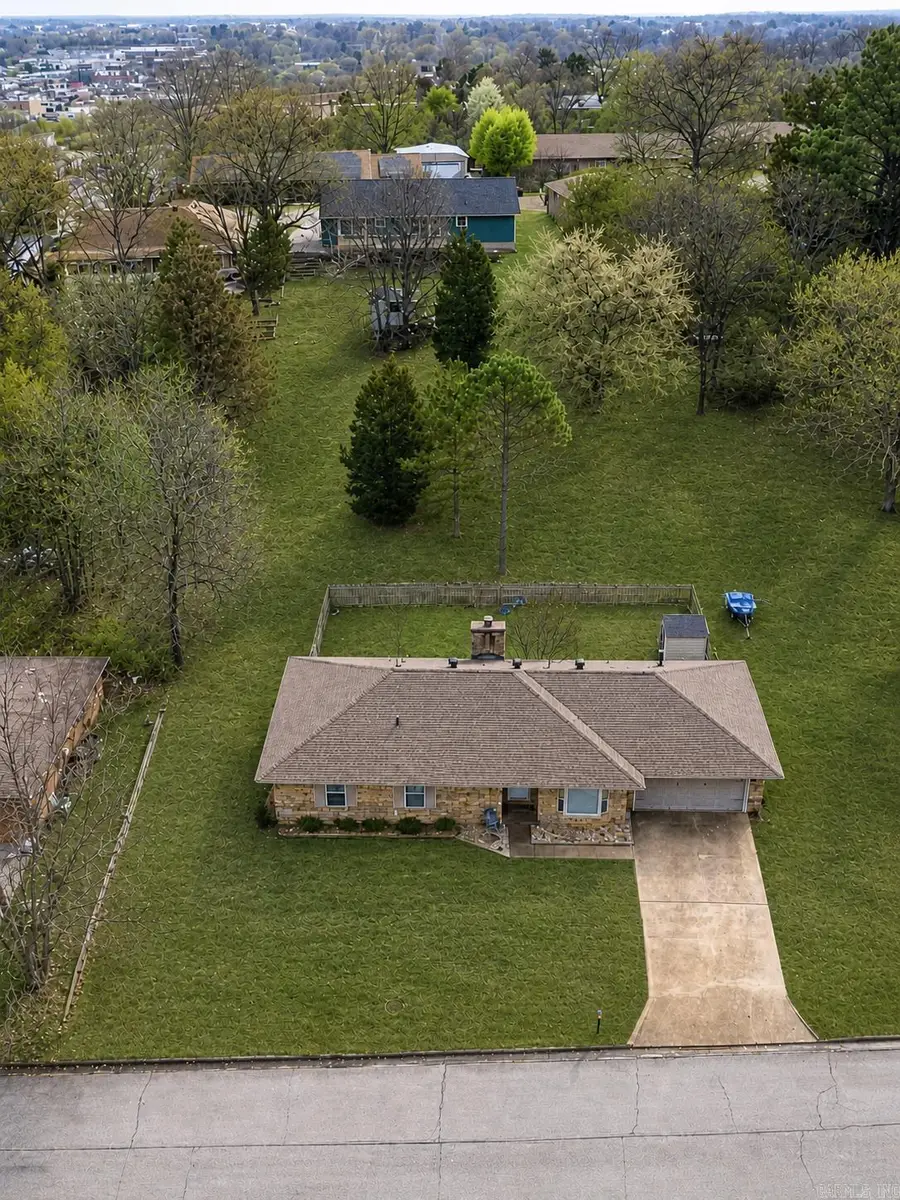 105 Elfen Glen St, Van Buren, AR 72956 - #3
