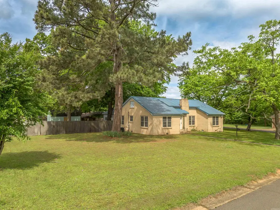 101 Roosevelt Circle, Morrilton, AR 72110 - #2