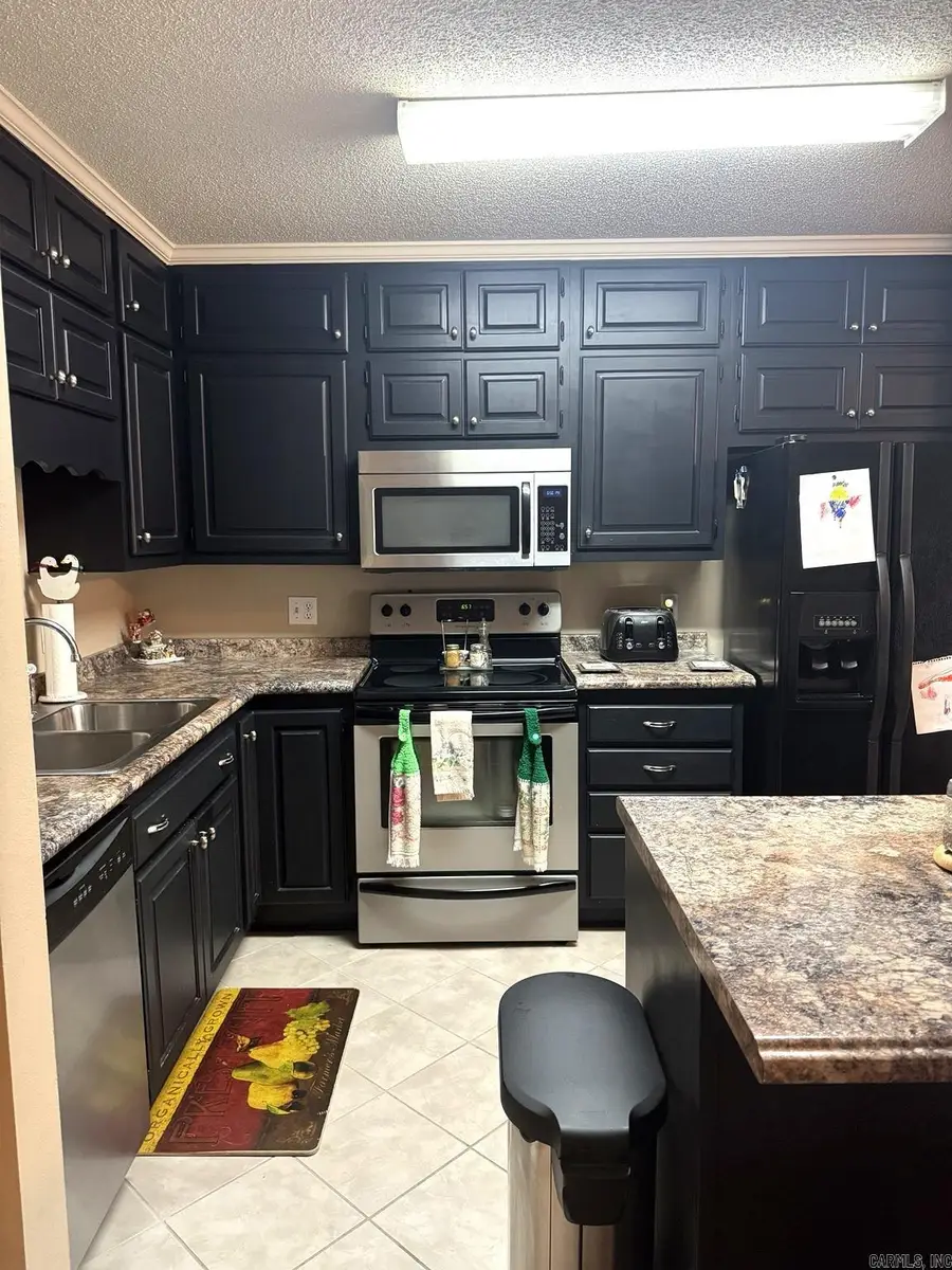 2910 E Moore Avenue, Searcy, AR 72143 - #3