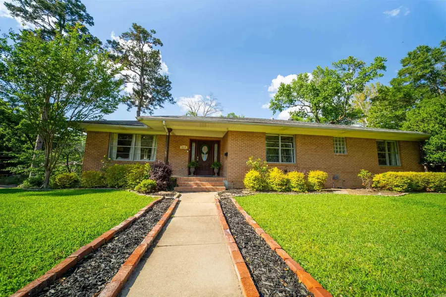 1612 W Cedar St, El Dorado, AR 71730 - #2