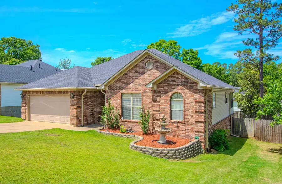 37 Emerald Drive, Maumelle, AR 72113 - #3
