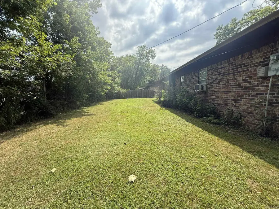 1803 E Harkey Street, Paris, AR 72855 - #2