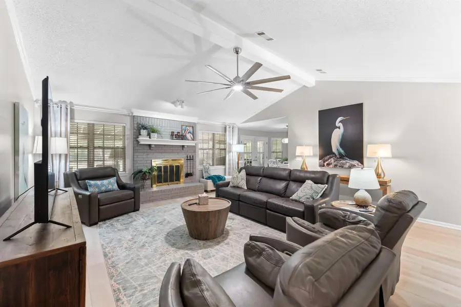 9 Leeward Court, Maumelle, AR 72113 - #2
