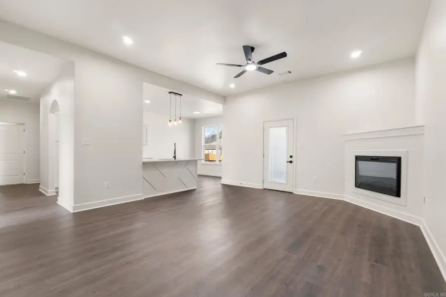 55 Springtree Circle, Little Rock, AR 72209 - #3