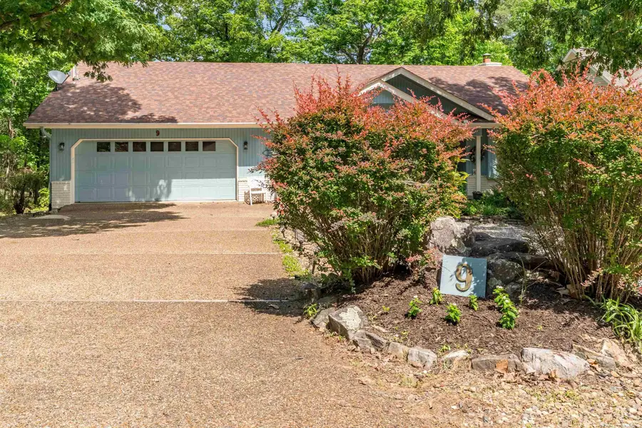9 Vuelta Lane, Hot Springs Village, AR 71909 - #2