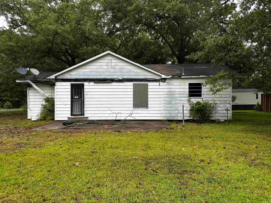 6102 Bullock St, Pine Bluff, AR 71602 - #2