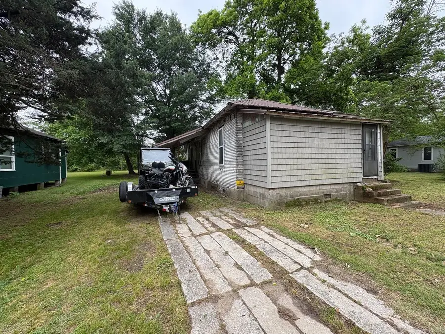 217 Oak St, Trumann, AR 72472 - #3