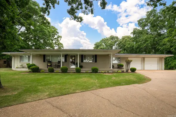 800 Grandview Heights, Conway, AR 72032