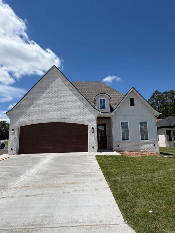 102 Mountain Brook Place, Little Rock, AR 72223