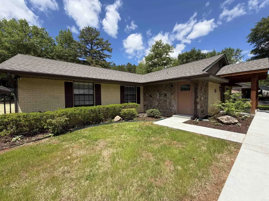 210 Gary Drive, Mena, AR 71953 - #3