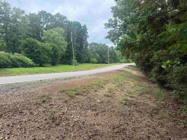 000 Iroquois Drive, Cherokee Village, AR 72529