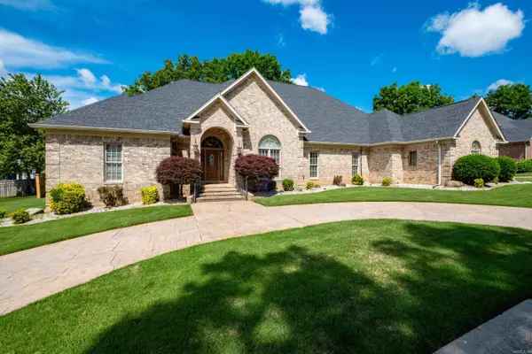 1225 Windsor Court, Benton, AR 72019