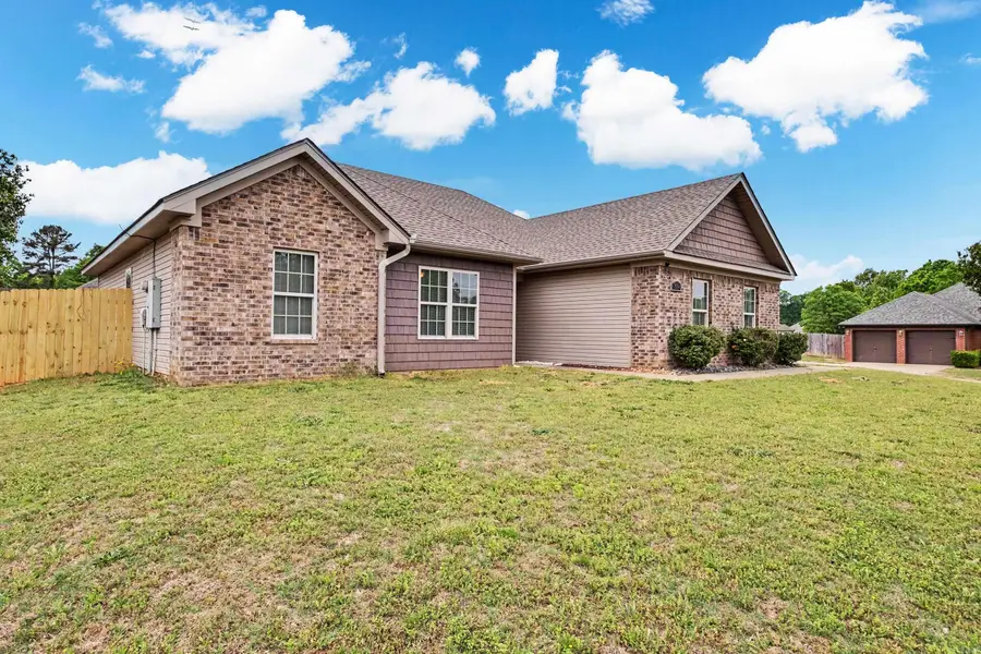 3994 Mountaincrest Cir, Shannon Hills, AR 72002 - #3