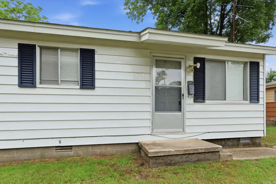 712 Graham Avenue, North Little Rock, AR 72117 - #3