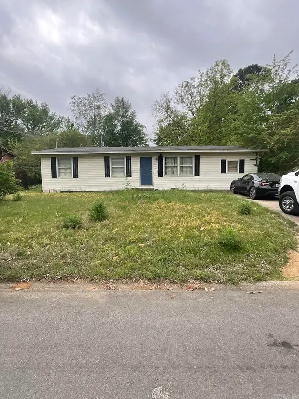 2413 Parkwood Drive, Conway, AR 72034