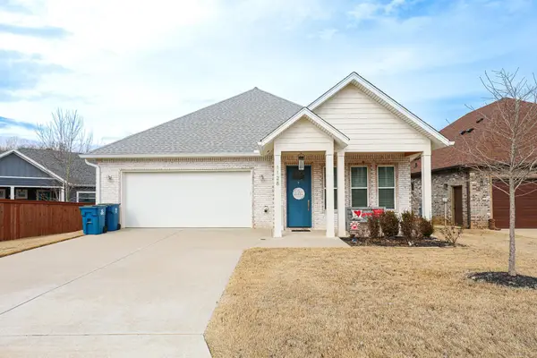 1128 Essex Drive, Benton, AR 72019