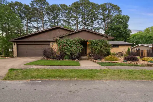 25 Harding Dr., Searcy, AR 72143