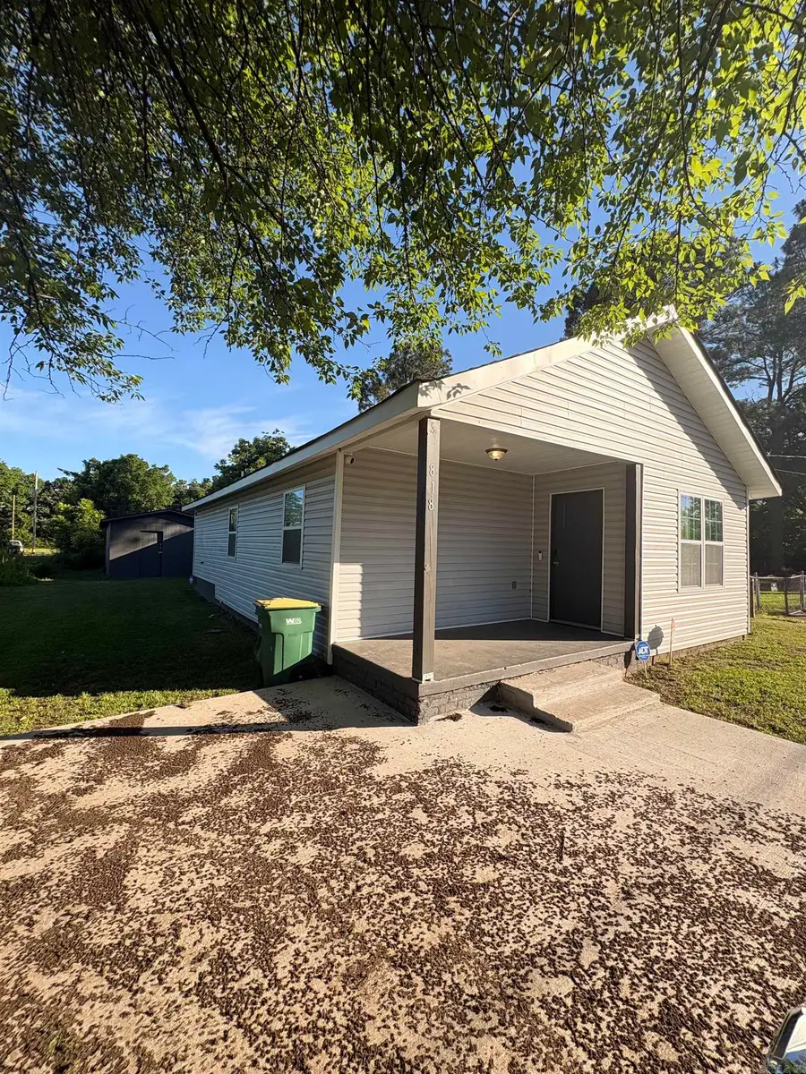 818 E 14th Street, North Little Rock, AR 72114 - #2