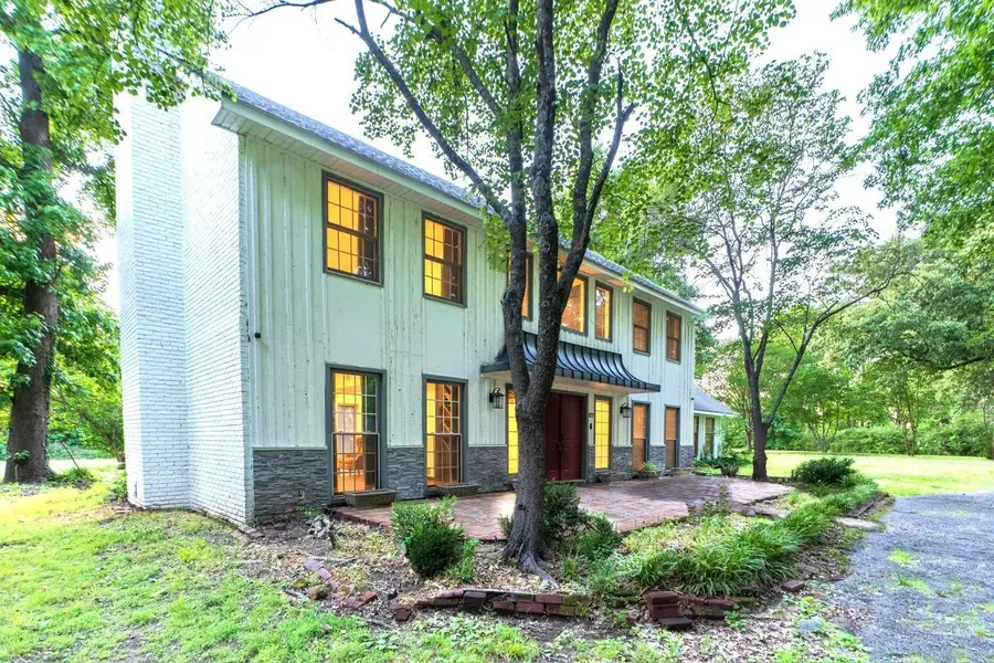 177 S Oak Drive, Burdette, AR 72321 - #2