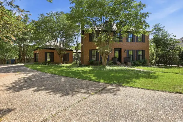 63 Valley Estates Court, Little Rock, AR 72212