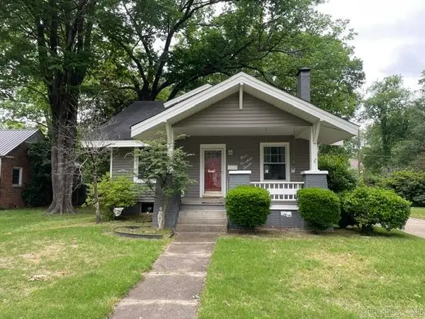 907 S Grand Street, Stuttgart, AR 72160
