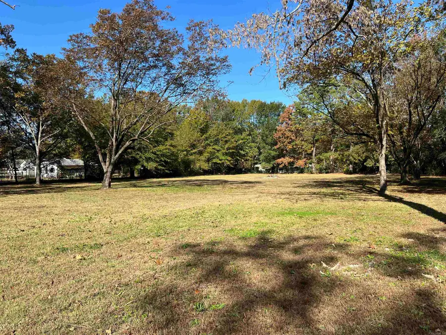 7101 Oxford Drive, Pine Bluff, AR 71602 - #3