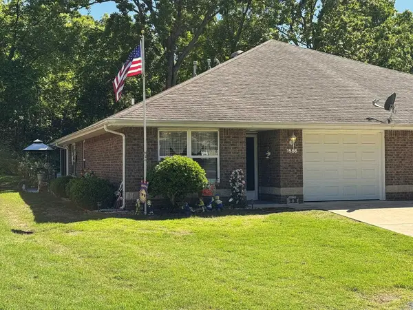 1586 Meadowhill Drive, Mountain Home, AR 72653