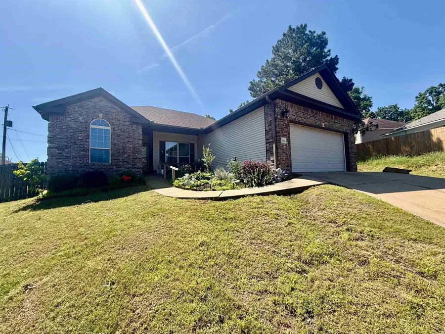 10611 Rockbrook Dr, Sherwood, AR 72120 - #2