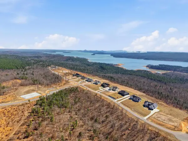 16207 Lakeview South Drive, Roland, AR 72135