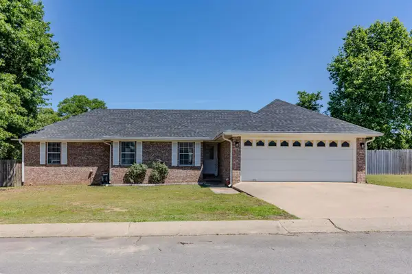 405 Parkway Avenue, Morrilton, AR 72110