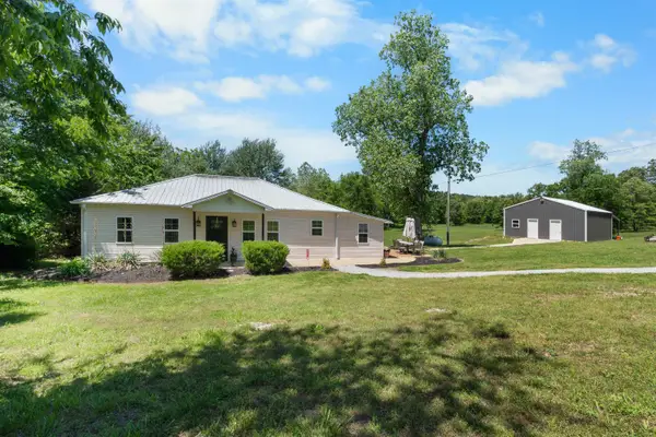 18 Sharp Lane, Calico Rock, AR 72519