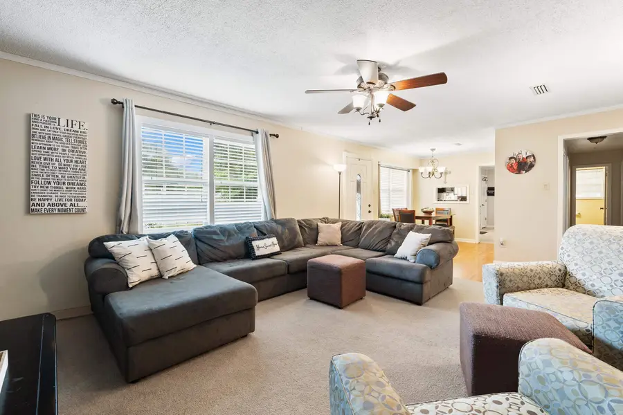 903 Oakwood Drive, Benton, AR 72015 - #2