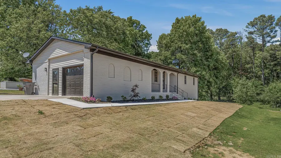 2101 Wildrose Ln, Paragould, AR 72450 - #2