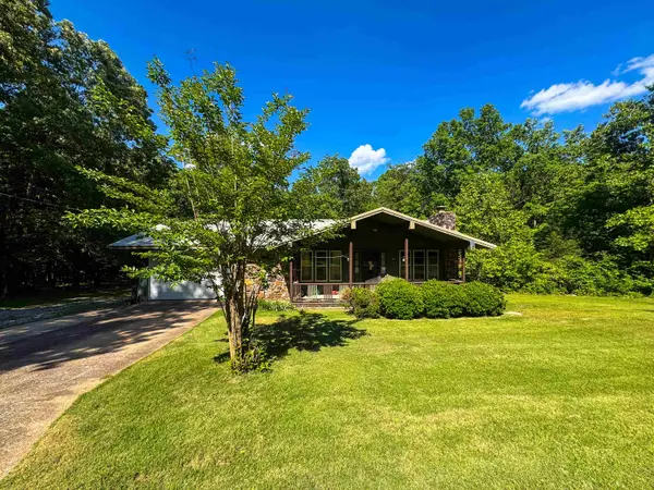 13 Iowa Drive, Cherokee Village, AR 72529