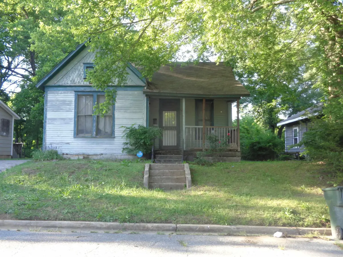 1018 E 10th Street, Little Rock, AR 72204 - #1