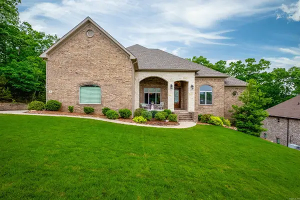8 Weatherstone Point, Little Rock, AR 72211