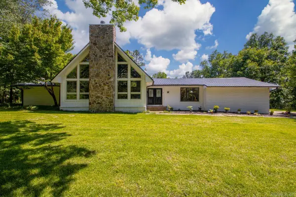 16325 Pride Valley Rd, Little Rock, AR 72223