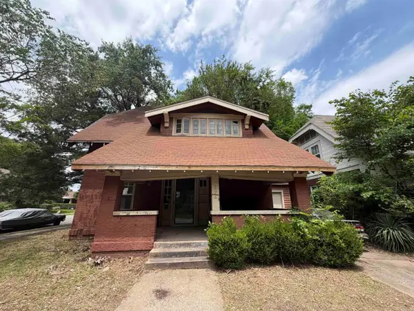 224 W Daisy Bates Drive, Little Rock, AR 72202