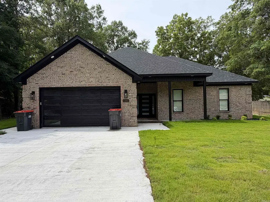 1302 E 41st, Pine Bluff, AR 71601 - #2