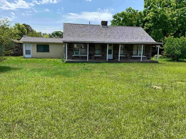 2210 Missouri Ave, Mena, AR 71953